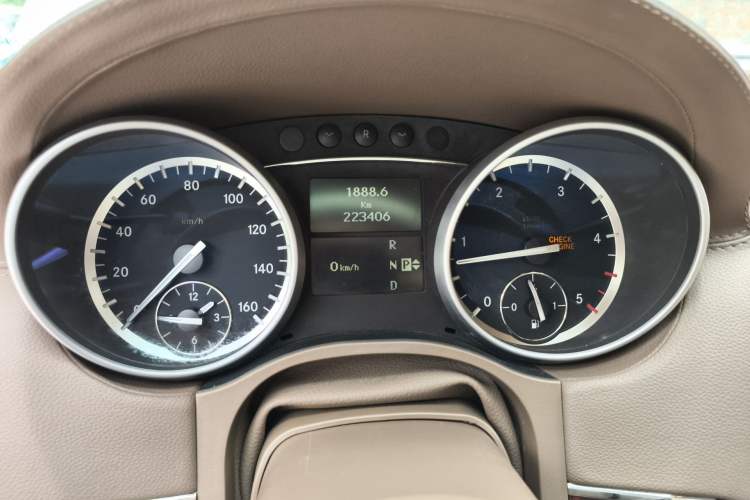 Used Mercedes-Benz GL-Class  Instrument Cluster