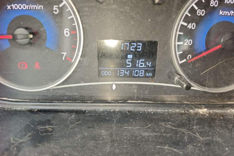 Used Dongfeng Fengon 330 2014 1.5L Manual Standard Edition DK15-02 Odometer Close Up