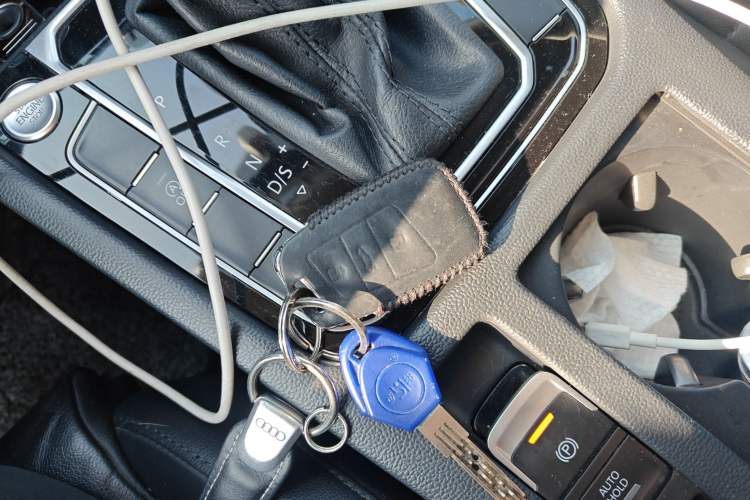 Used Volkswagen Magotan 2019 330TSI DSG Luxury Model China V Standard Interior 1