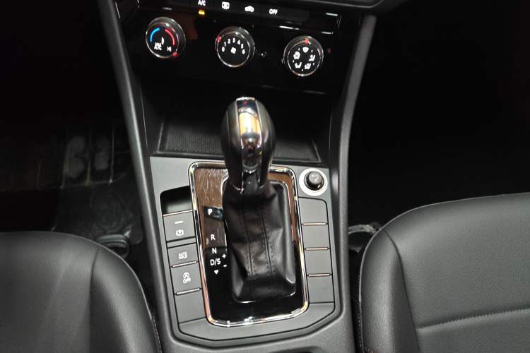 Used Volkswagen Bora 2019 Revised Version 1.5L Automatic Comfort Edition China VI Standard
