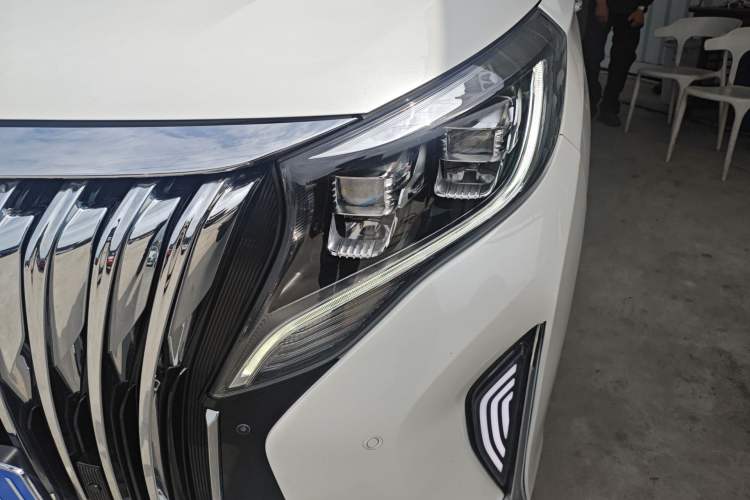 Used GAC Trumpchi M8 2021 Lingxiu Series 390T Ultimate Edition Left Front Headlight