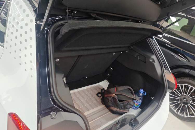 Used Volkswagen ID.3 2021 Pro Smart Edition Trunk