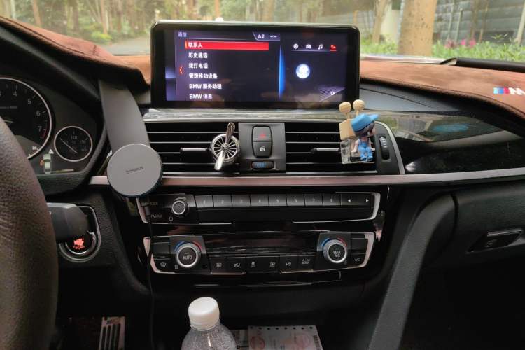 Used BMW 3 Series 2018 320Li Fashion Model Audio And AC Panel