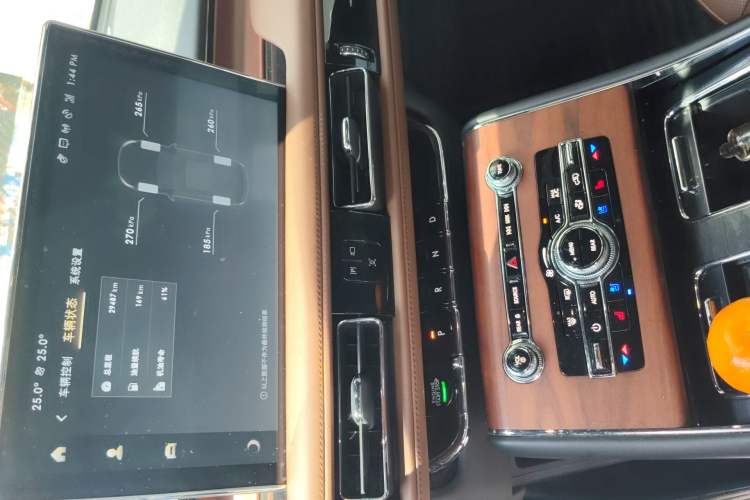 Used Lincoln Aviator 2023 3.0T V6 All-Wheel-Drive Zunya Cruise Version Six Seats
