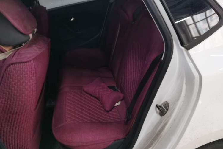 Used Volkswagen Polo 2016 1.4L Manual Fashion Model