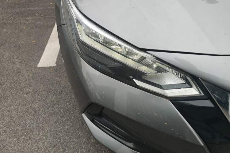 Used Nissan Sylphy 2020 1.6L XL CVT Enjoyment Edition Right Front Headlight