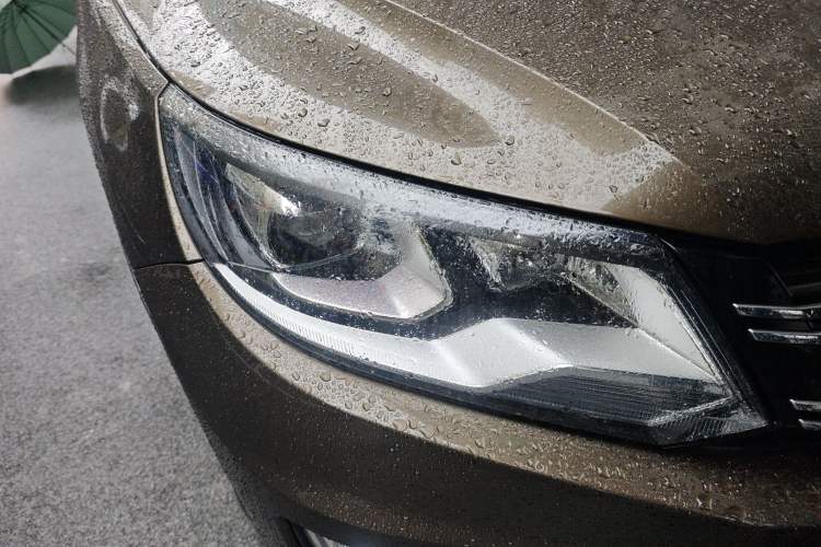 Used Volkswagen Tiguan L 2016 280TSI Automatic Two-Wheel Drive Silk Road Comfort Edition