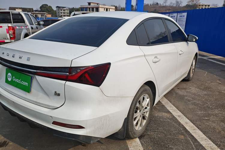 Used Roewe i5 2023 1.5L Manual Comfort Edition