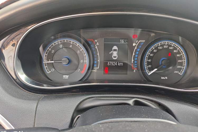 Used Fiat Viaggio 2014 1.4T Manual Jingxiang Edition Odometer Close Up