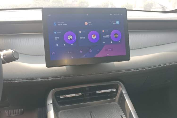 Used BYD Qin PLUS 2025 DM-i Smart Drive 55KM Leading Model Audio And AC Panel