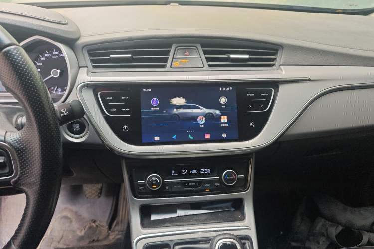 Used Geely Auto Emgrand GL 2018 1.4T Manual Elite Smart Connectivity Version Audio And AC Panel