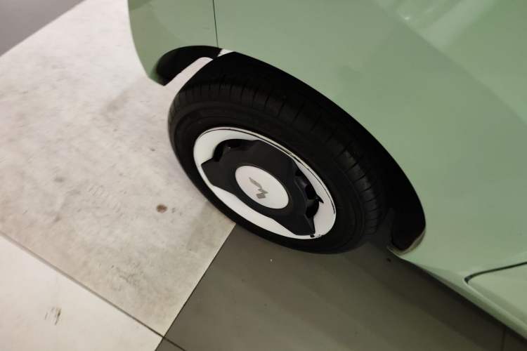 Used Wuling Hongguang MINIEV 2022 Macaron Premium Model – Lithium Ternary Battery