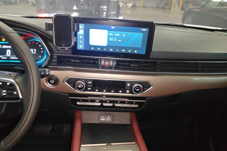 Used JETOUR X70 2023 1.5T DCT Overpass PRO+ Edition 7 Seats
