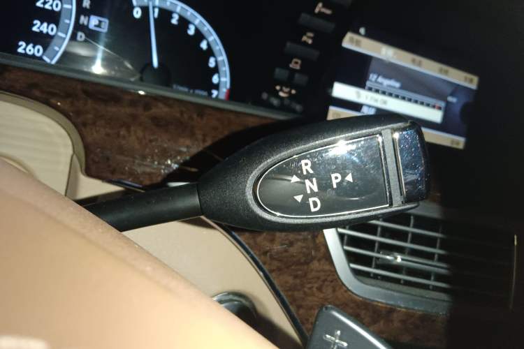 Used Mercedes-Benz S-Class 2012 S 300 L Prestige Grand Edition Gear Lever