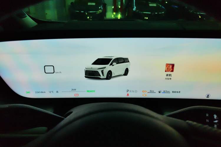 Used Buick GL8 New Energy 2024 Lu Zun Deluxe Edition 7-Seater
