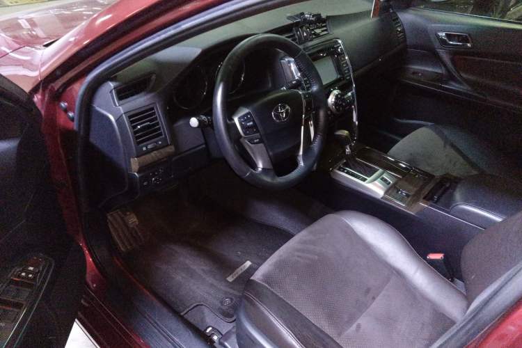 Used Toyota Reiz 2013 2.5V Shangrui Edition Interior 3