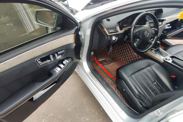 Used Mercedes-Benz E-Class 2010 E 200 CGI Elegant Model