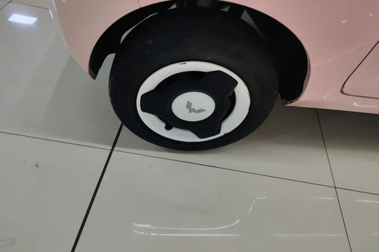 Used Wuling Hongguang MINIEV 2021 Macaron Fashion Model Lithium Iron Phosphate