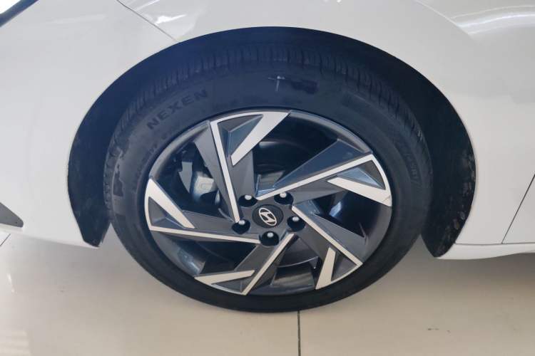 Used Hyundai Elantra 2023 1.5L CVT GLX Elite Edition
