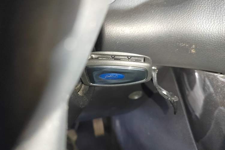 Used Ford Focus 2017 Sedan 1.6L Manual Fashion Edition Smart Drive Version