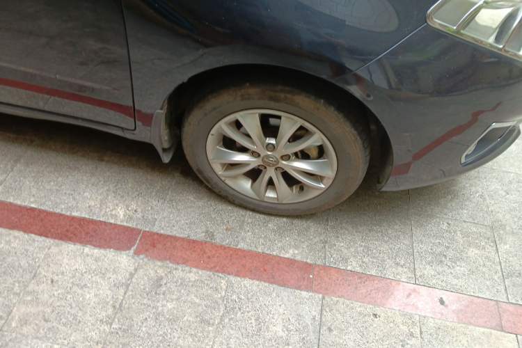 Used Brilliance H230 2012 1.5L AMT Elite Version