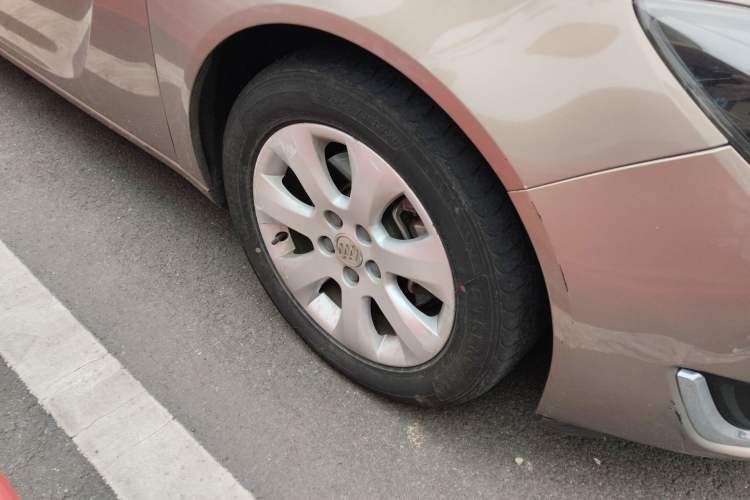 Used Buick Regal 2015 1.6T Leading Technology Model Right Front Wheel Hub