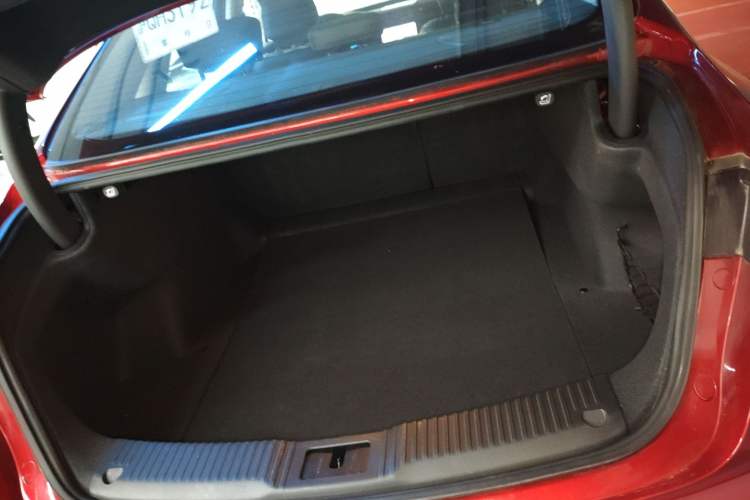 Used Hongqi H5 2023 1.5T HEV Smart Connect Flagship Edition
