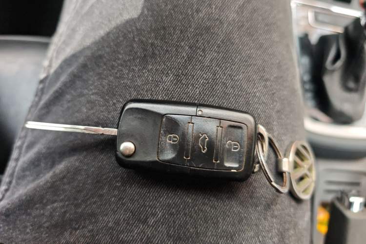 Used Volkswagen Lavida 2013 1.6L Automatic Comfort Edition Vehicle Key