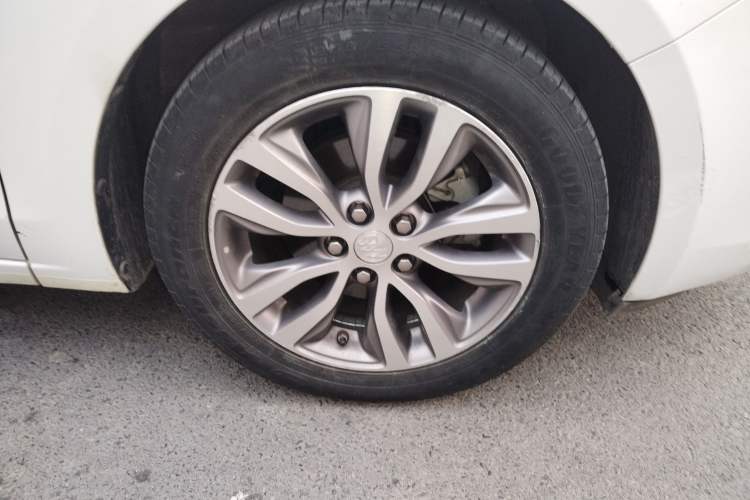 Used Buick GT 2018 18T Automatic Elite Model