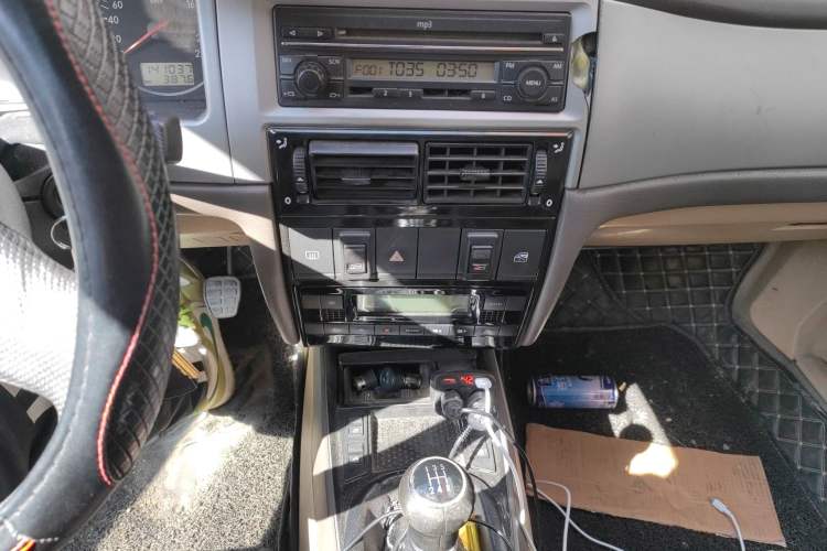 Used Volkswagen Santana Vista 2008 1.8L Manual Comfort Edition Audio And AC Panel