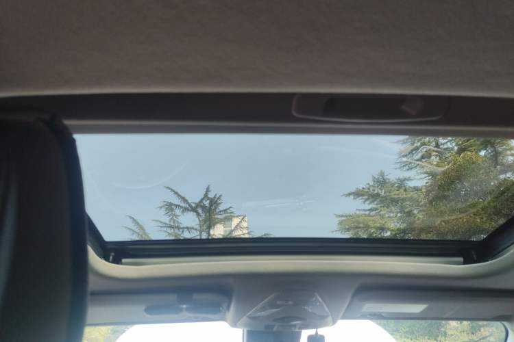 Used Toyota IZOA 2023 2.0L Yixing Version
