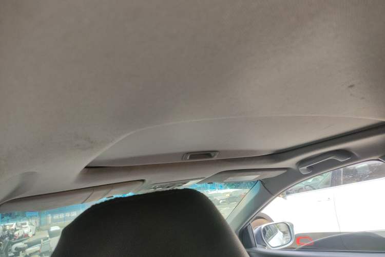 Used Honda Crider 2016 1.8L CVT Luxury Edition Headliner