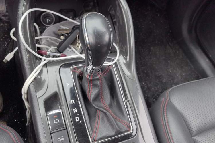 Used CHANGAN CS75 2017 Shangkui Edition 1.5T Automatic Fengyue Model
