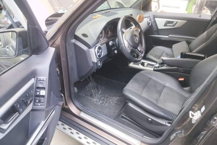 Used Mercedes-Benz GLK-Class 2015 GLK 300 4MATIC Fashion Edition Ultimate Version
