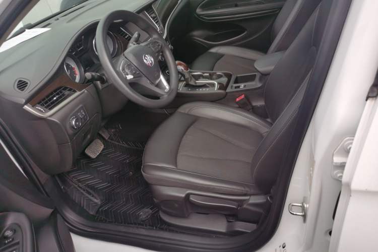 Used Buick Verano 2018 Sedan 20T Dual-Clutch Leading Model Left Front Seat