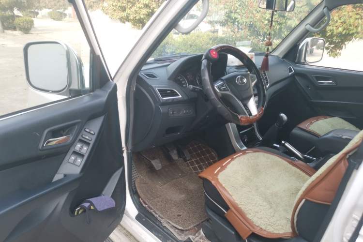 Used Leopaard Q6 2015 2.4L Manual 4x4 Excellence Edition
