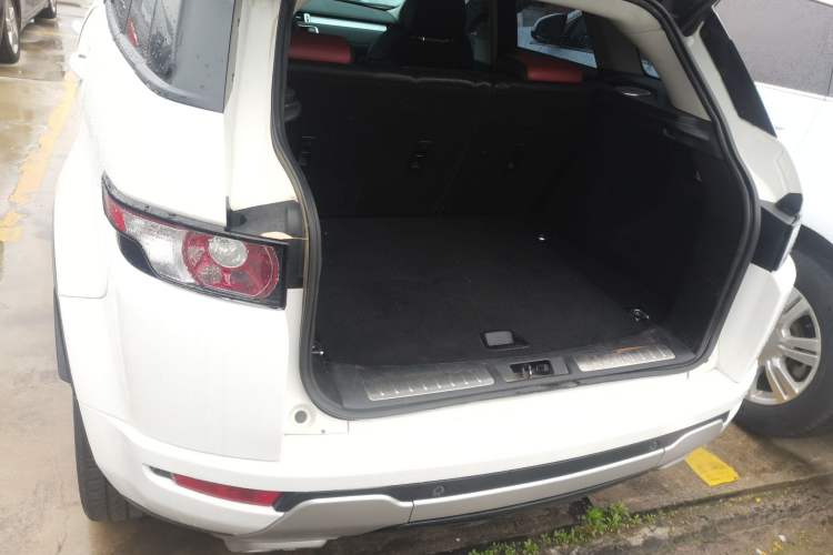 Used Land Rover Range Evoque 2014 2.0T 5-Door Ignite Edition Trunk