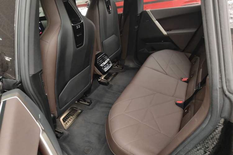 Used BMW iX 2022 xDrive40 Left Rear Seat