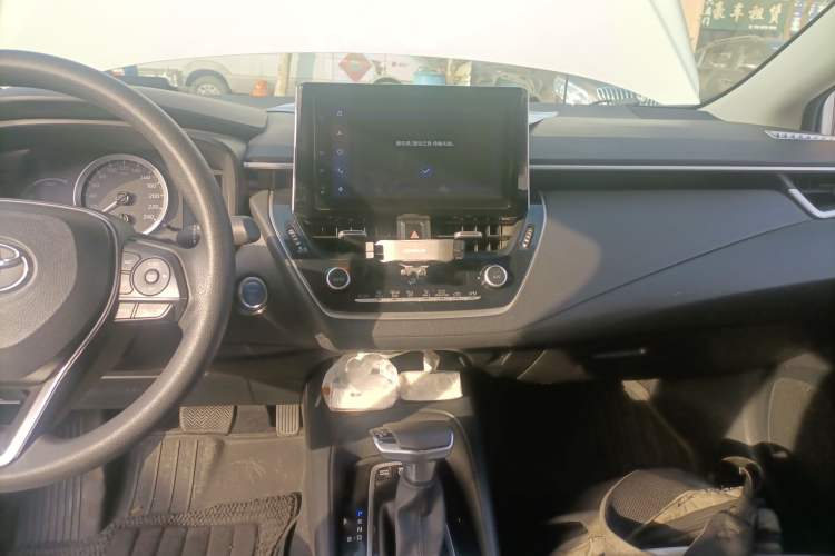 Used Toyota Corolla 2021 Dual-Motor 1.8L E-CVT Elite Edition
