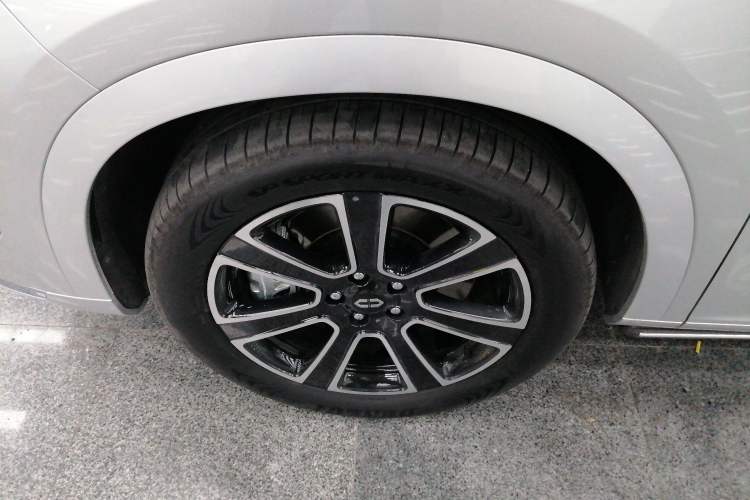 Used Hima AITO M7 2024 1.5T Intelligent Drive 4WD Ultra Version 5 Seats
