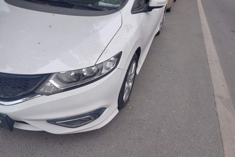 Used Honda Jade 2014 1.8L Automatic Comfort Elite Version 5 Seats