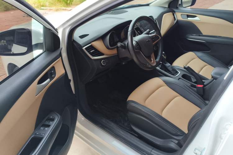 Used Chevrolet Monza 2020 320 Automatic Enjoyment Edition