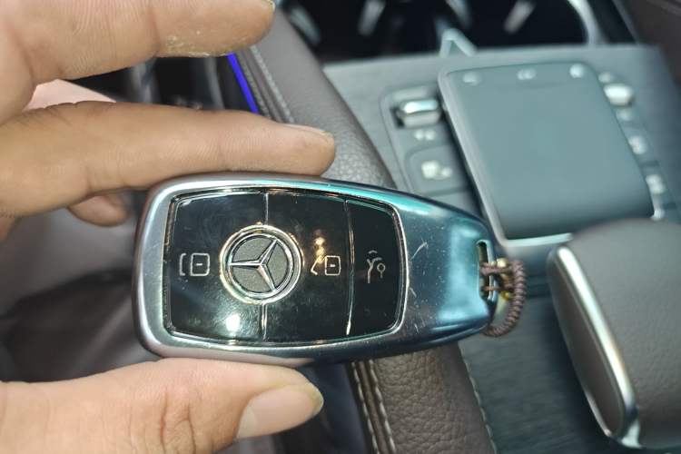 Used Mercedes-Benz GLE 2021 GLE 450 4MATIC Luxury Model Vehicle Key