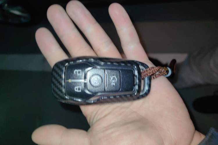 Used Ford Taurus 2017 EcoBoost 325 V6 Flagship Model
