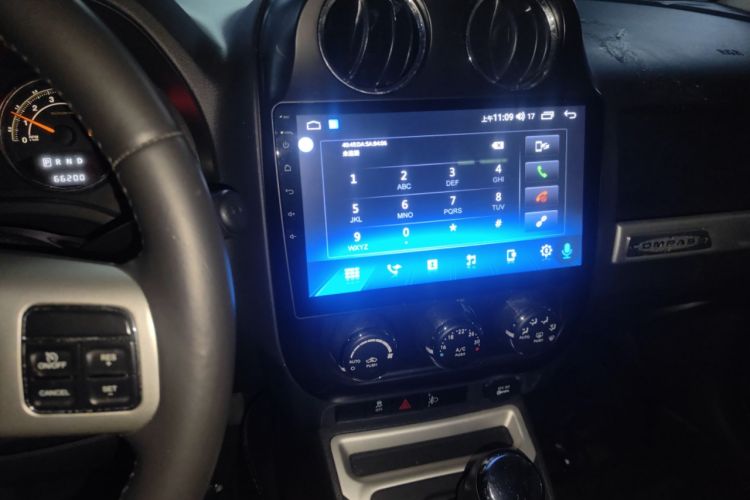 Used Jeep Compass 2013 2.4L four-wheel-drive sport version