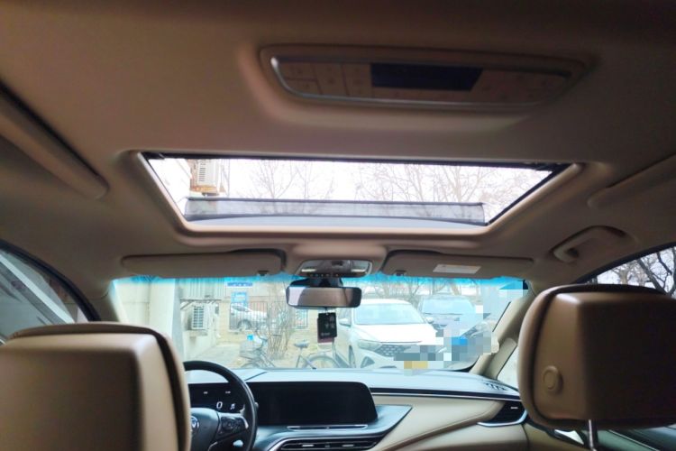 Used Buick GL8 2020 ES Land Cruiser 653T Luxury Model
