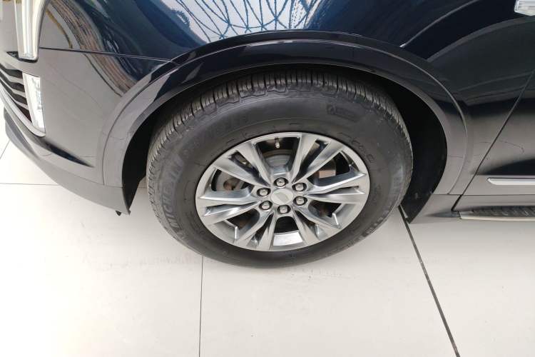 Used Cadillac XT5 2020 Revised Version 28T Luxury Edition Left Front Wheel Hub