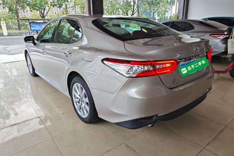 Used Toyota Camry 2019 2.0G Luxury Edition China VI Standard
