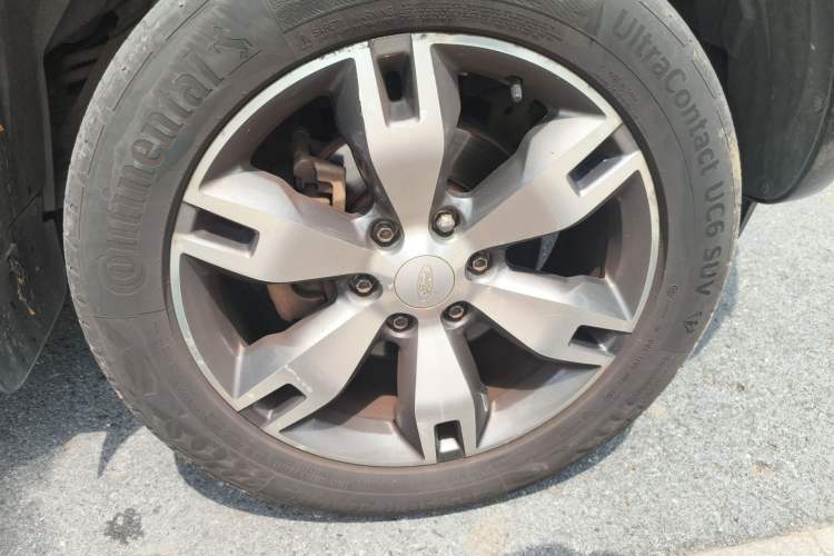 Used Ford Everest 2016 2.0T Gasoline Automatic 4x4 Flagship Edition Right Front Wheel Hub