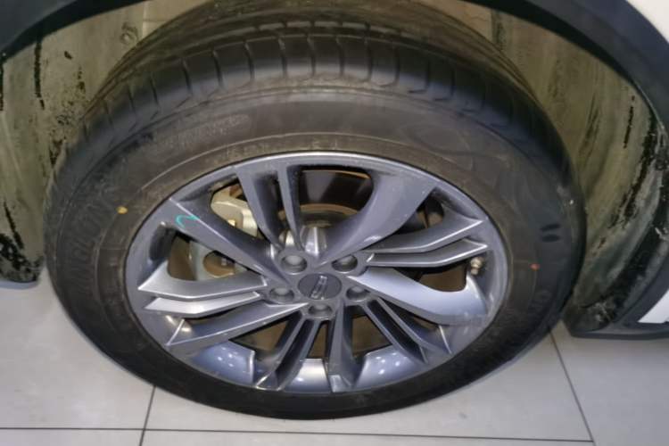 Used Geely Auto Jiajie New Energy 2022 1.5TD PHEV Platinum Luxury Edition Exterior 4